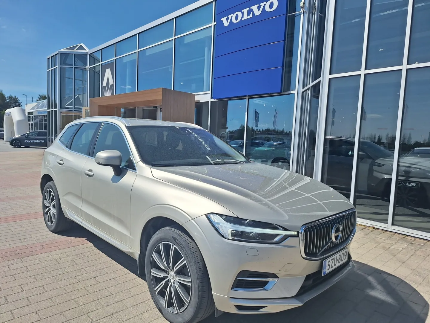 VOLVO XC60 SZU-809 carousel image