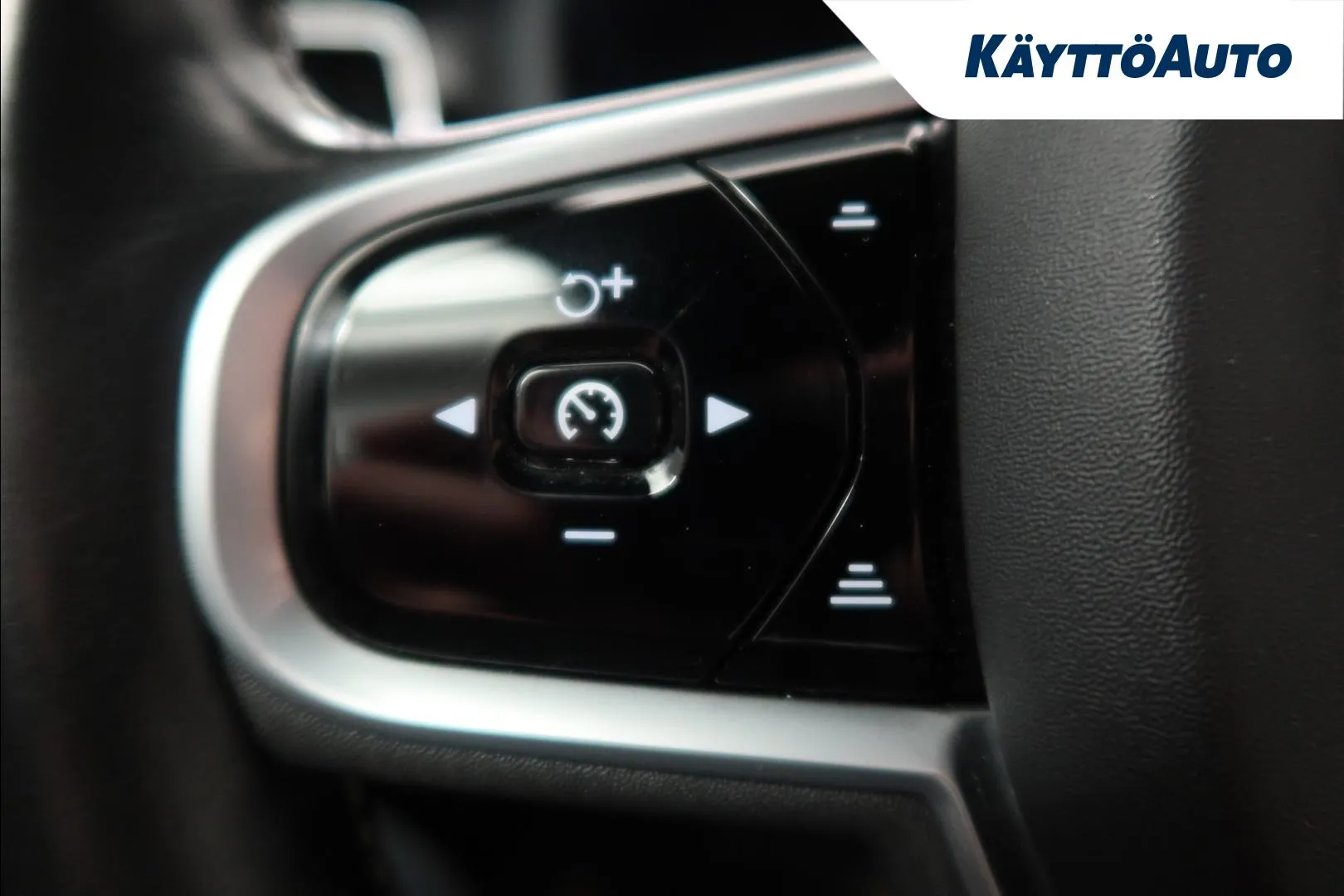 VOLVO V60 GOE-818 carousel image