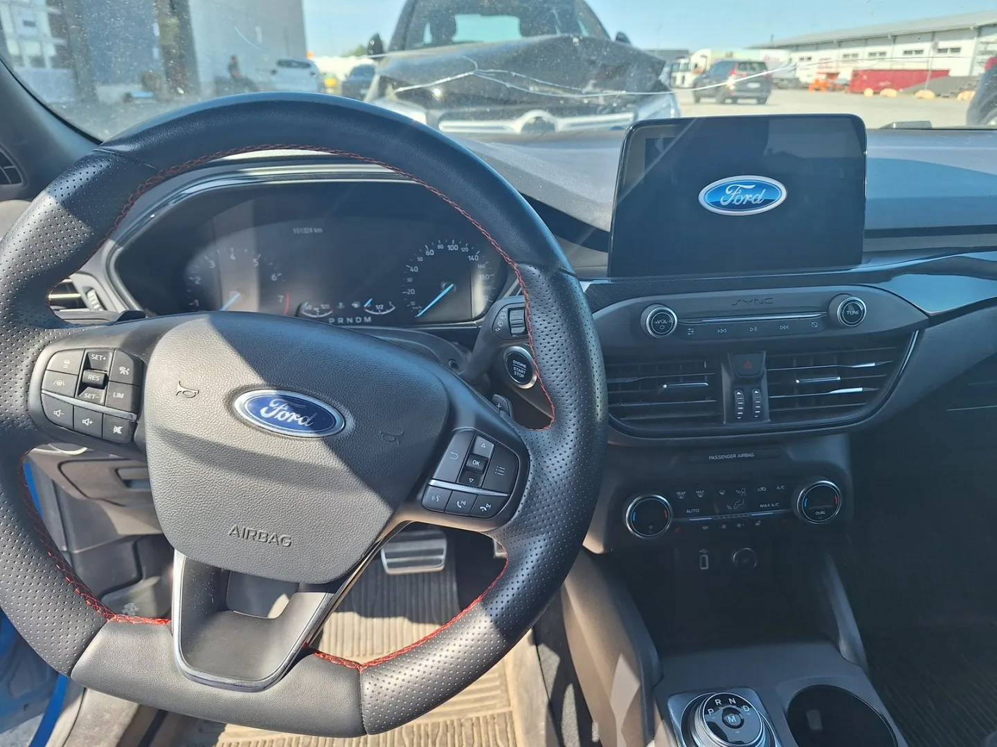 FORD Focus LOV-733 carousel image