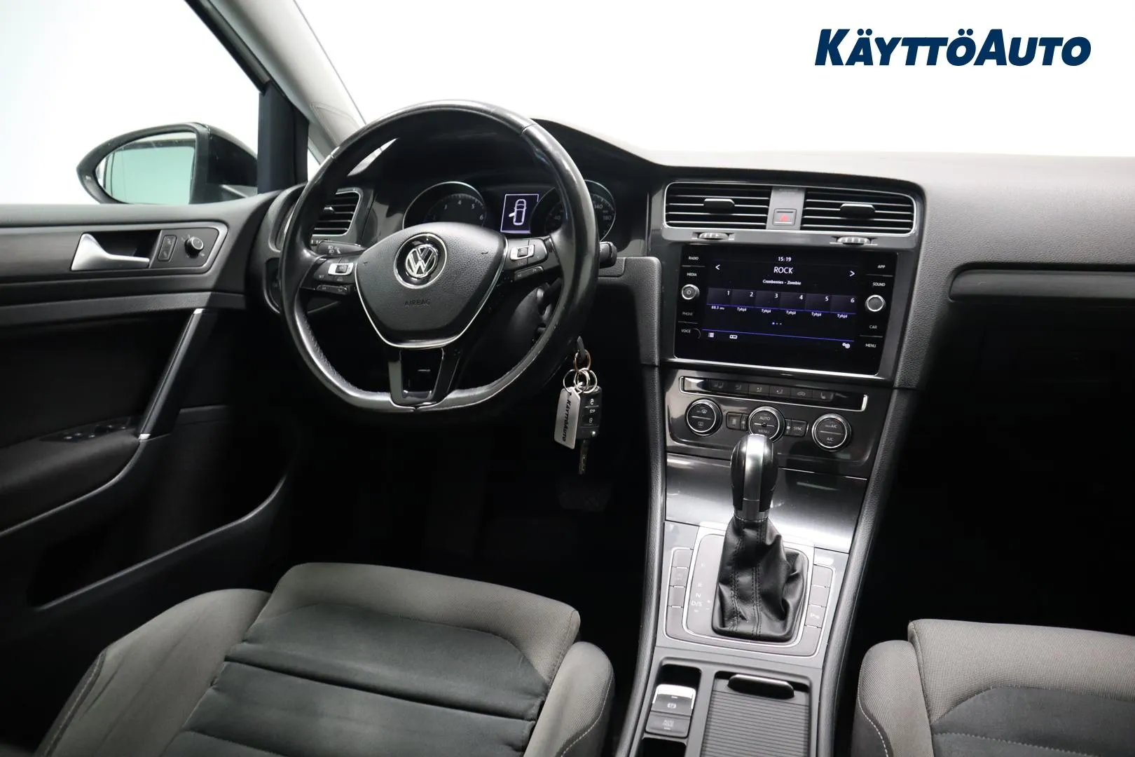 Volkswagen Golf FPS-273 carousel image