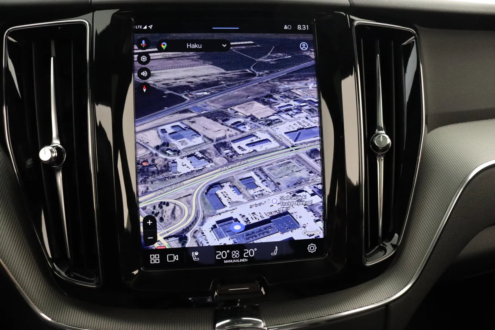 VOLVO XC60 XRT-637 carousel image