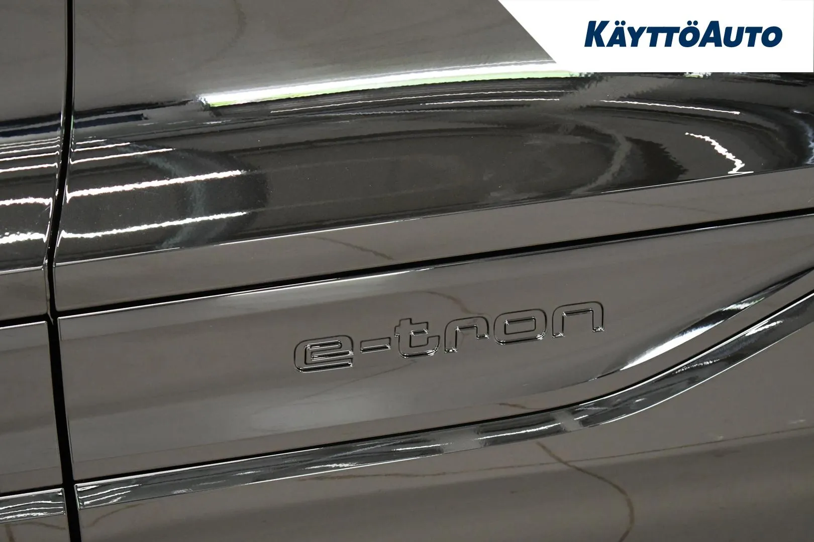 Audi Q6 e-tron GRH-994 carousel image