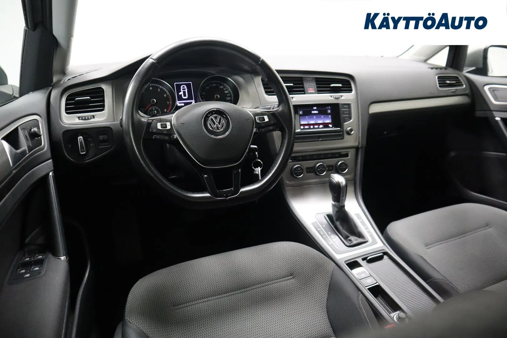 VOLKSWAGEN Golf MNZ-452 carousel image