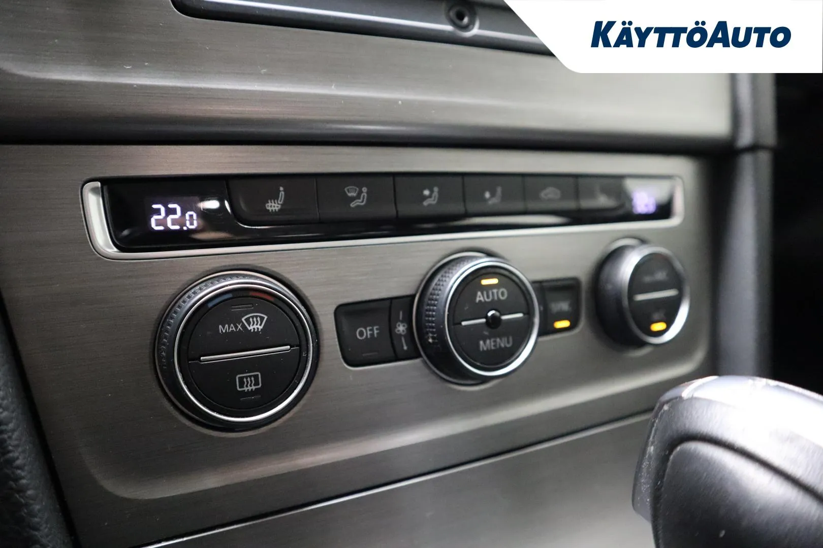 VOLKSWAGEN Golf MNZ-452 carousel image