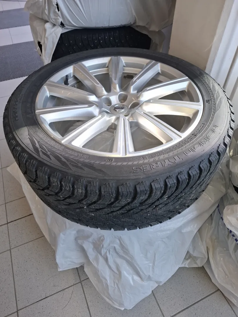 Volvo XC90 MOE-777 carousel image