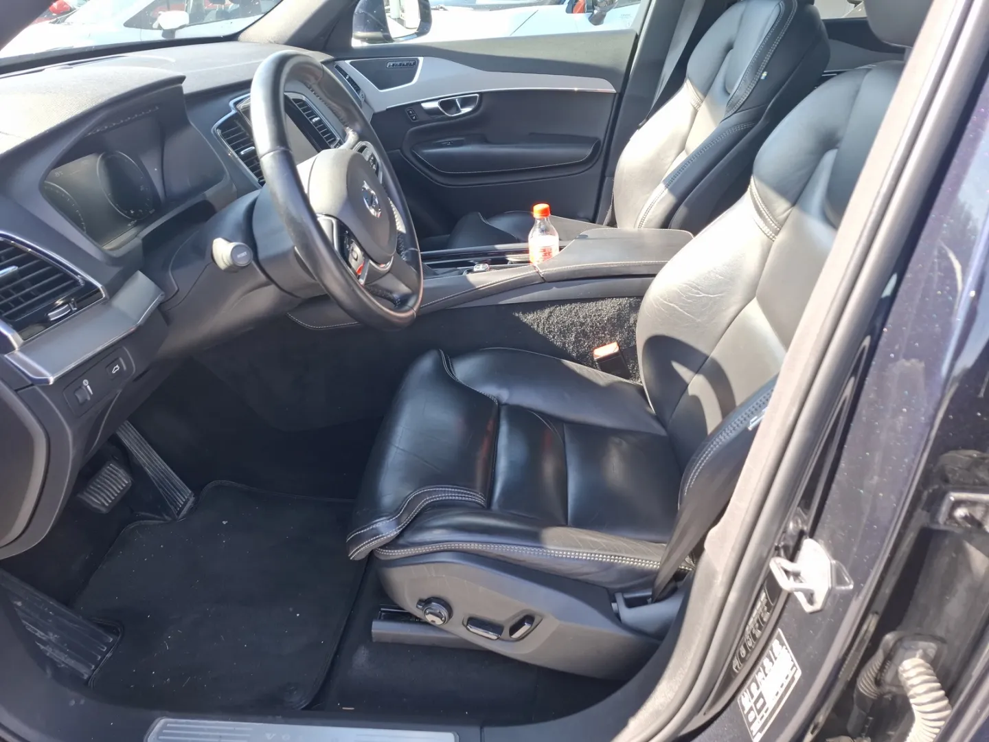 Volvo XC90 MOE-777 carousel image