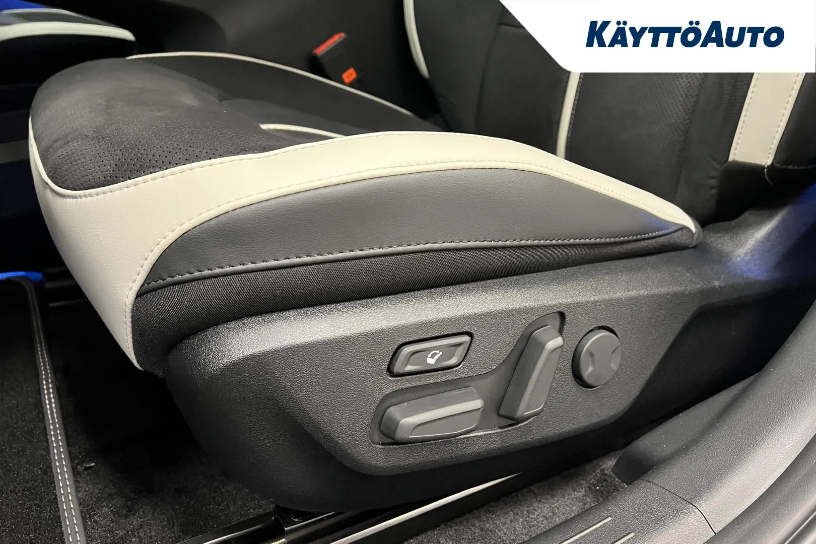 Kia EV6 JOG-753 carousel image