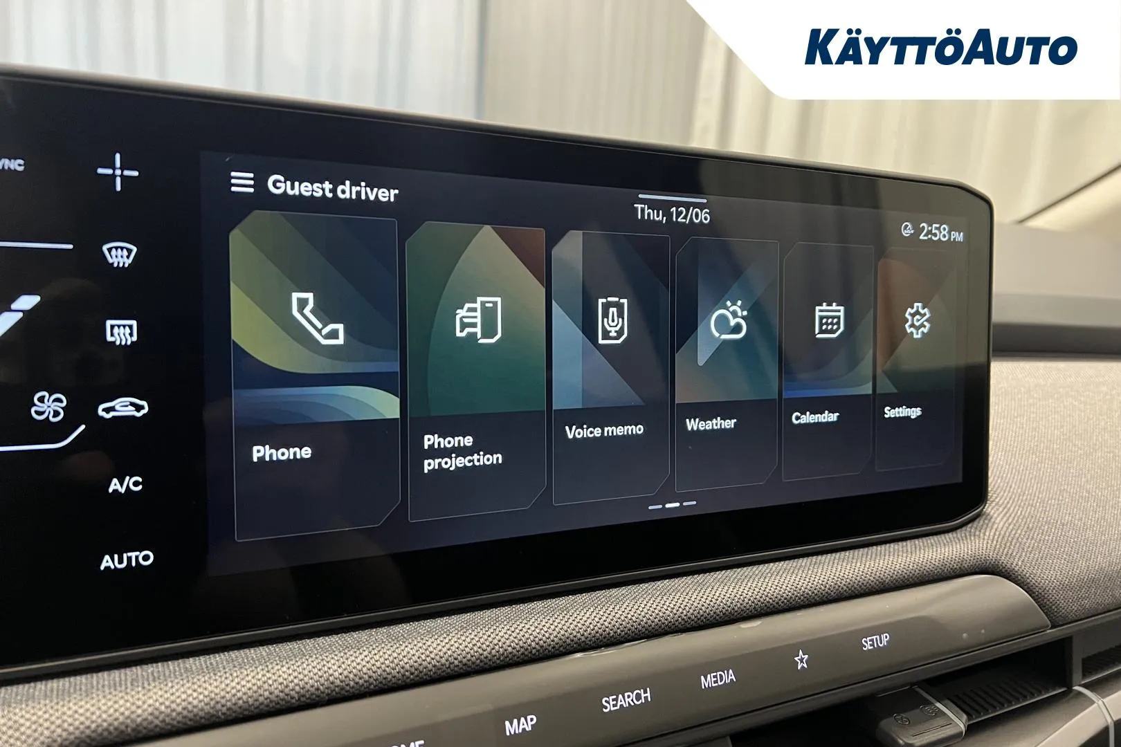 Kia EV3 JOG-798 carousel image