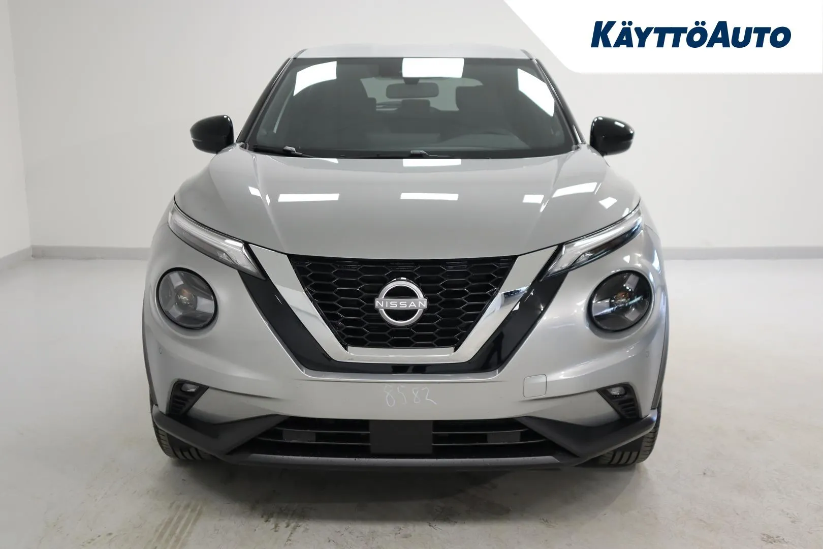 Nissan Juke XTJ-249 carousel image