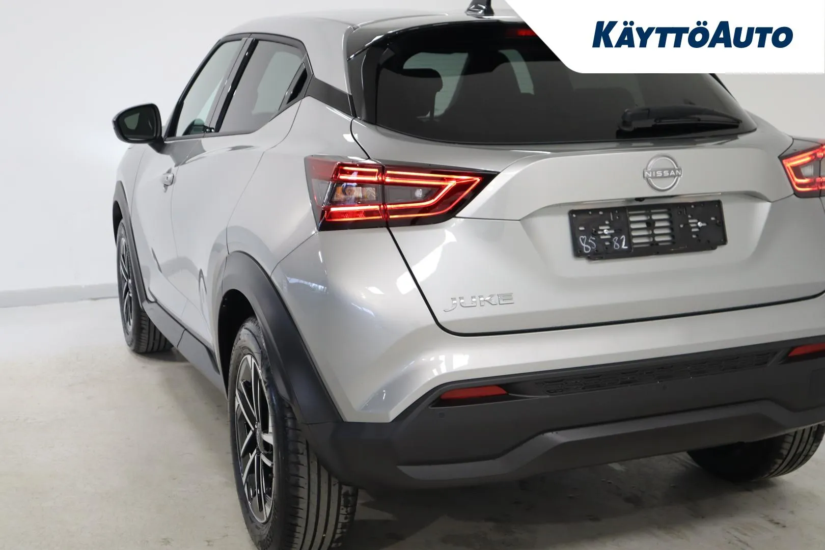 Nissan Juke XTJ-249 carousel image