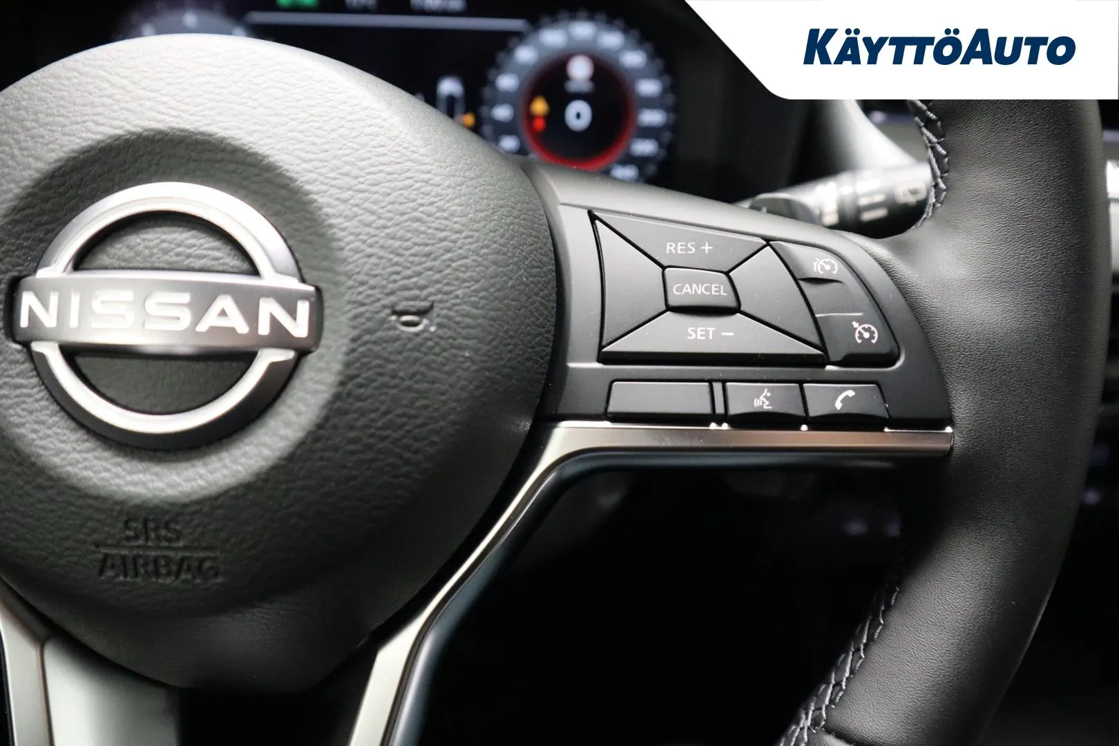 Nissan Juke XTJ-249 carousel image