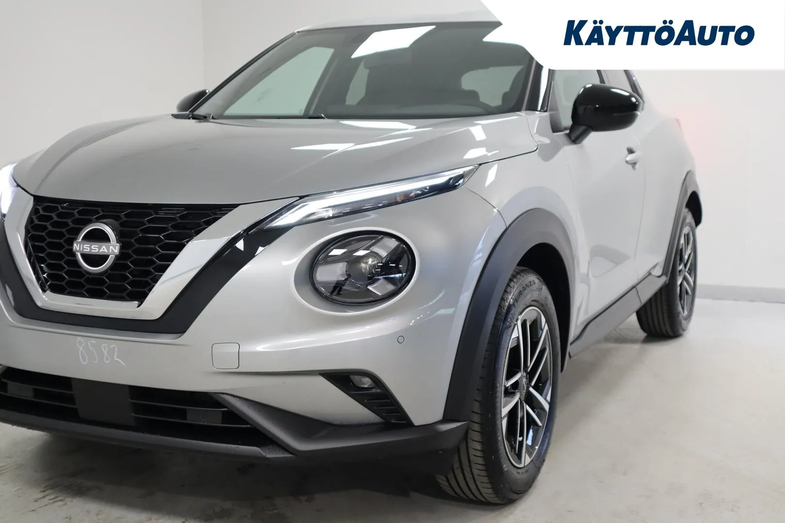 Nissan Juke XTJ-249 carousel image