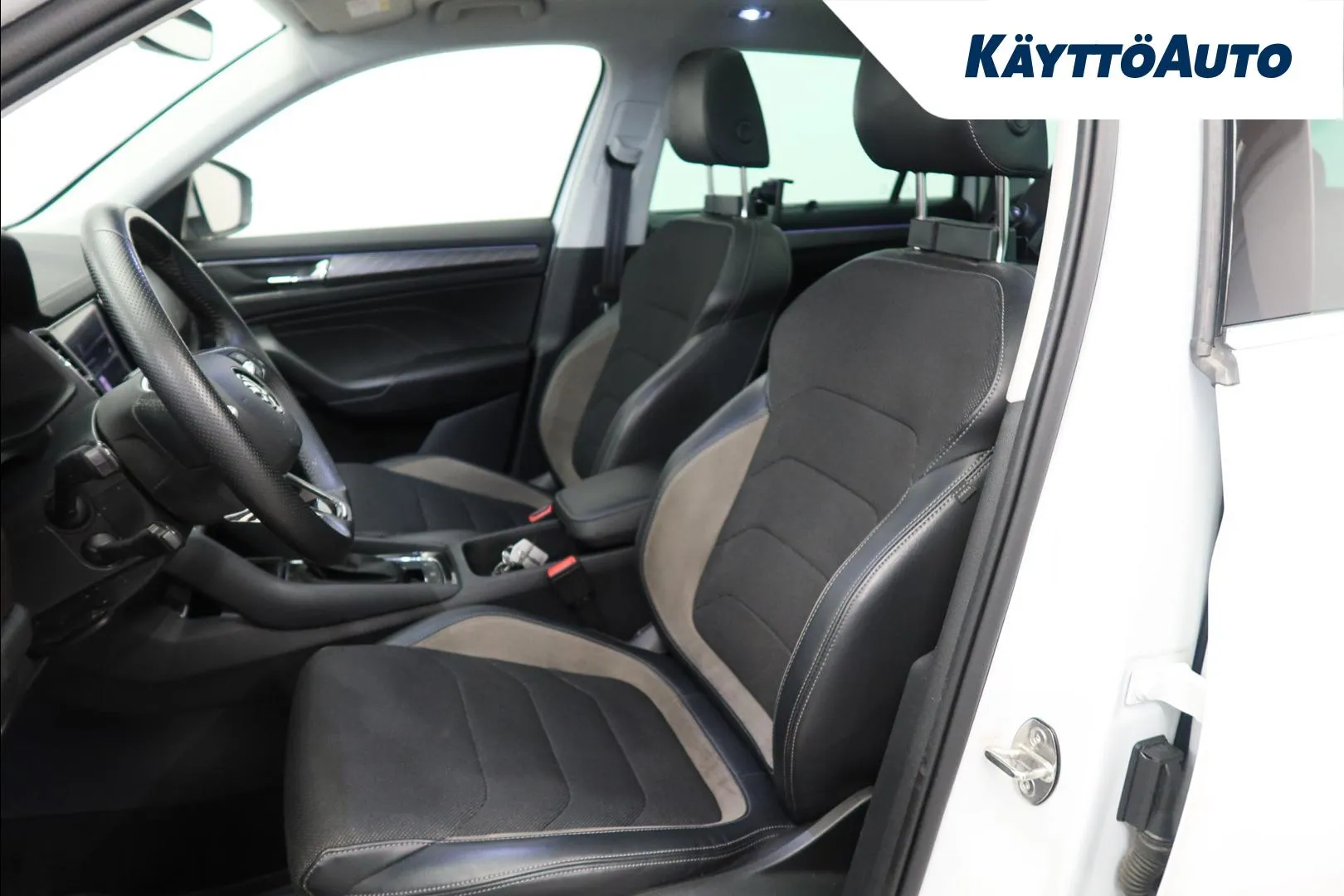 SKODA KODIAQ SPH-795 carousel image