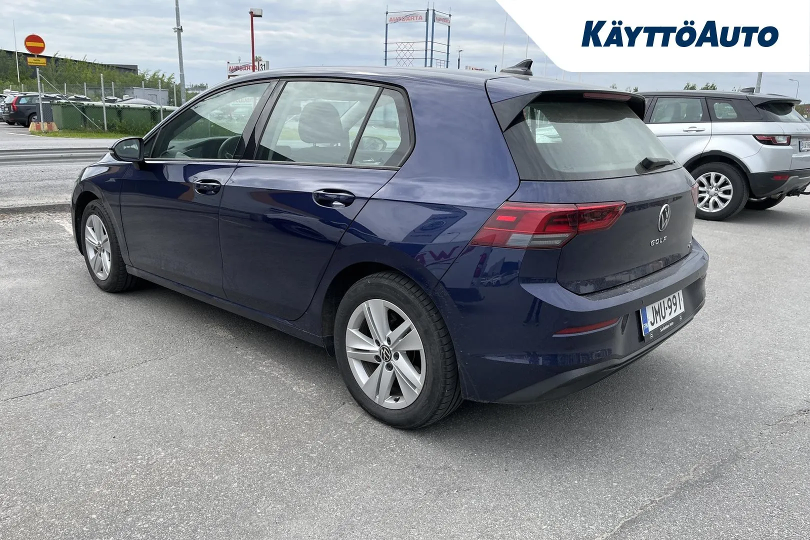 Volkswagen Golf JMU-991 carousel image