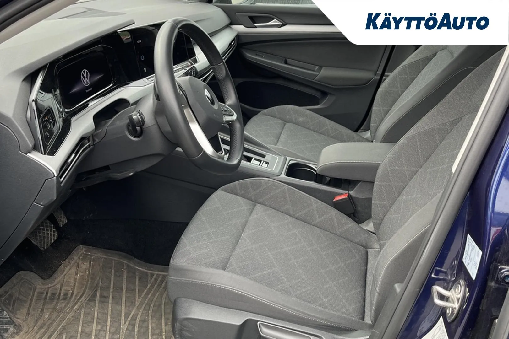 Volkswagen Golf JMU-991 carousel image