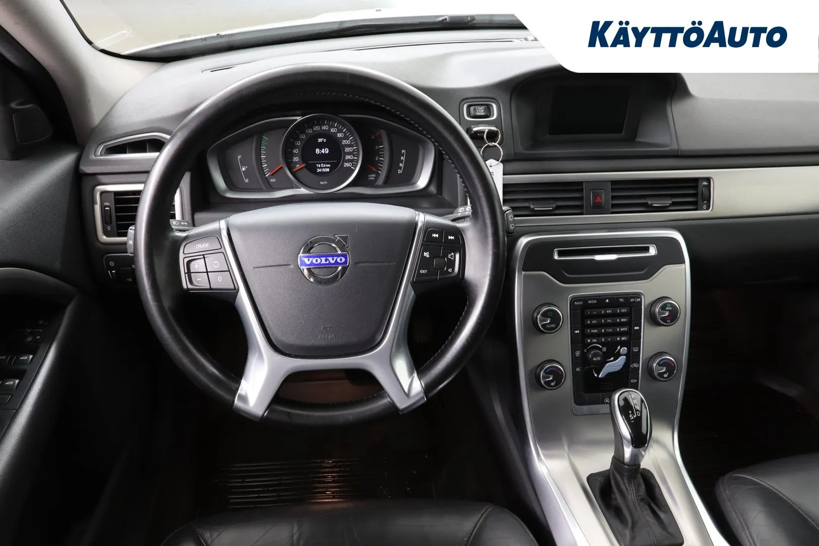 Volvo V70 KMU-870 carousel image
