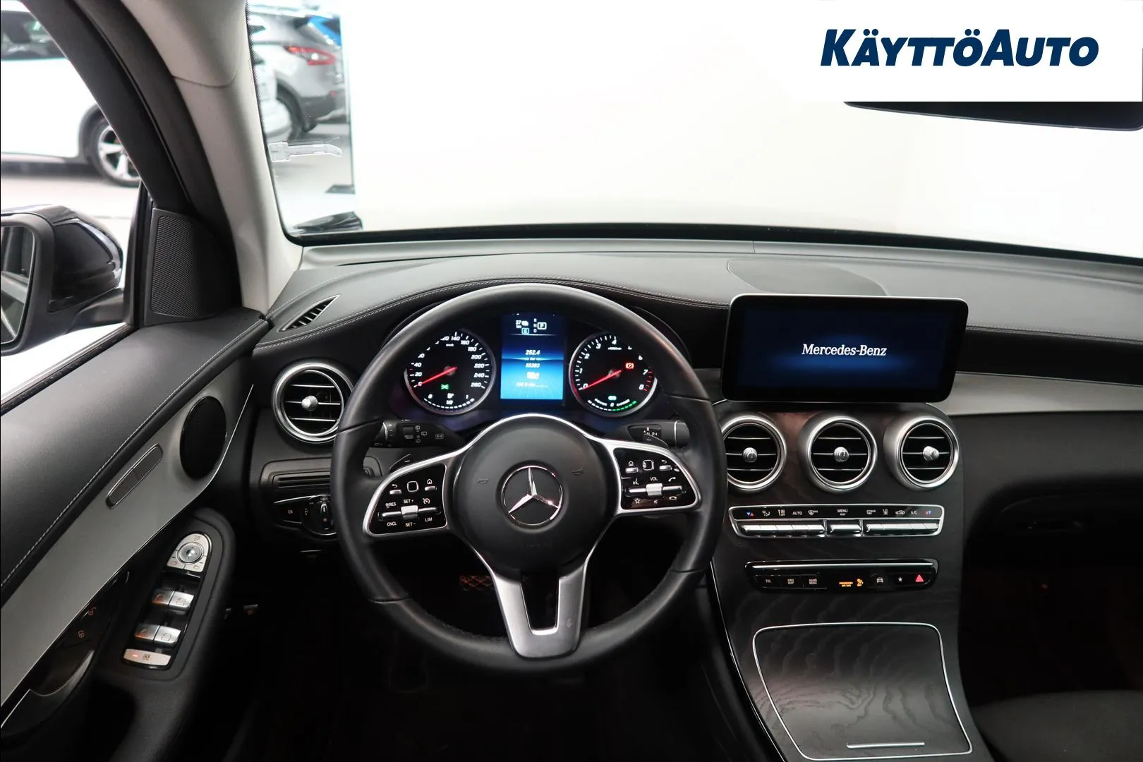MERCEDES-BENZ GLC SPC-971 carousel image