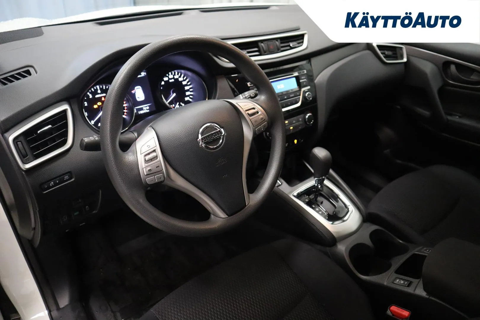 NISSAN Qashqai VYU-854 carousel image