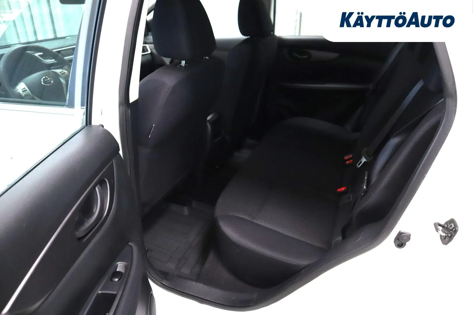 NISSAN Qashqai VYU-854 carousel image