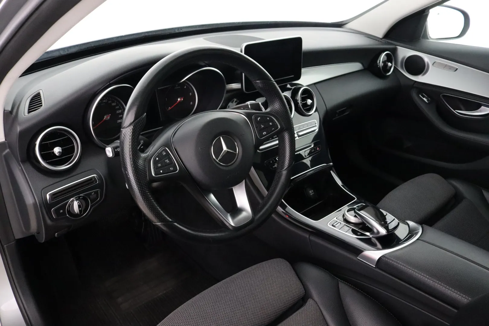MERCEDES-BENZ C YKU-442 carousel image