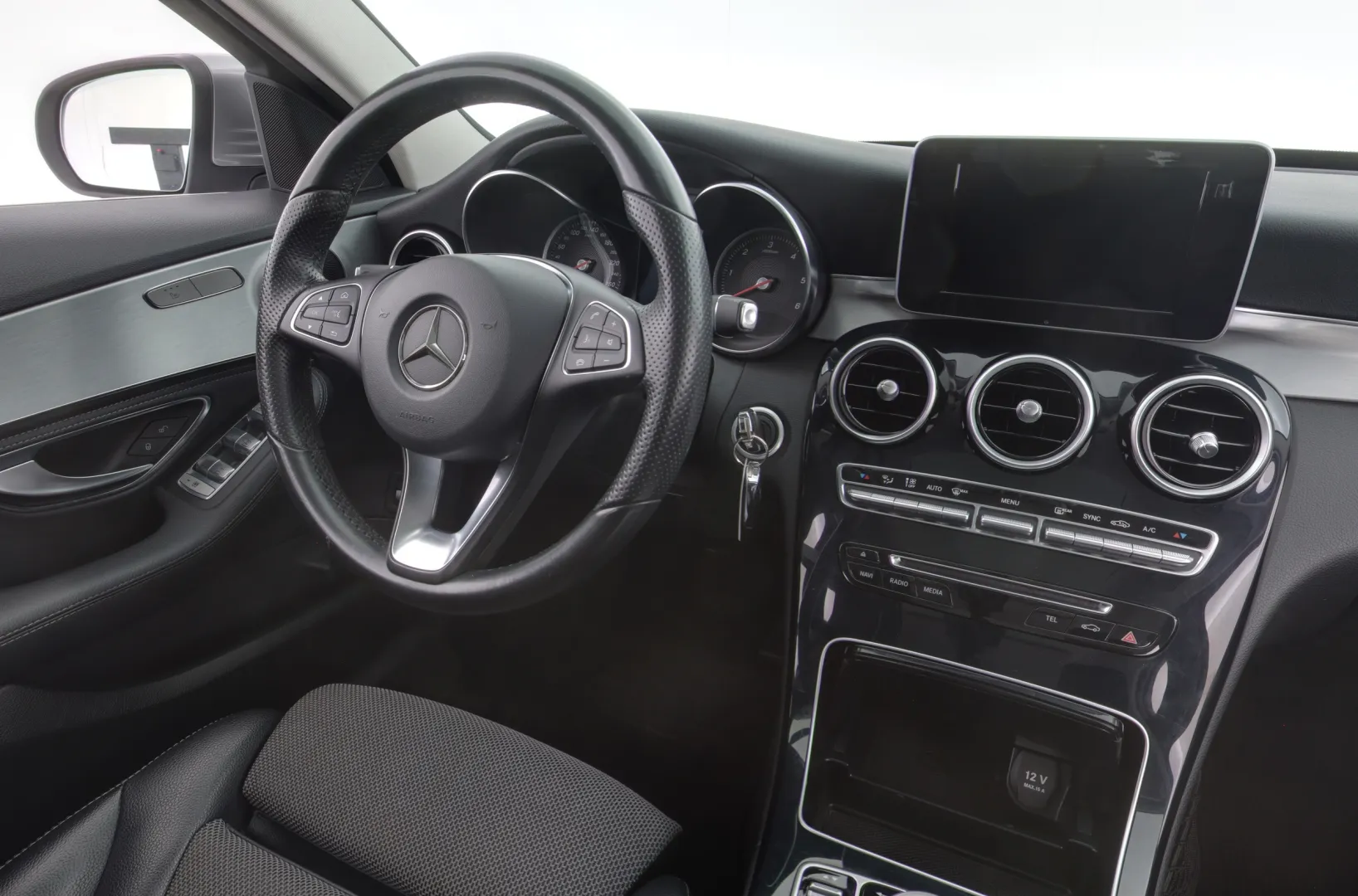 MERCEDES-BENZ C YKU-442 carousel image
