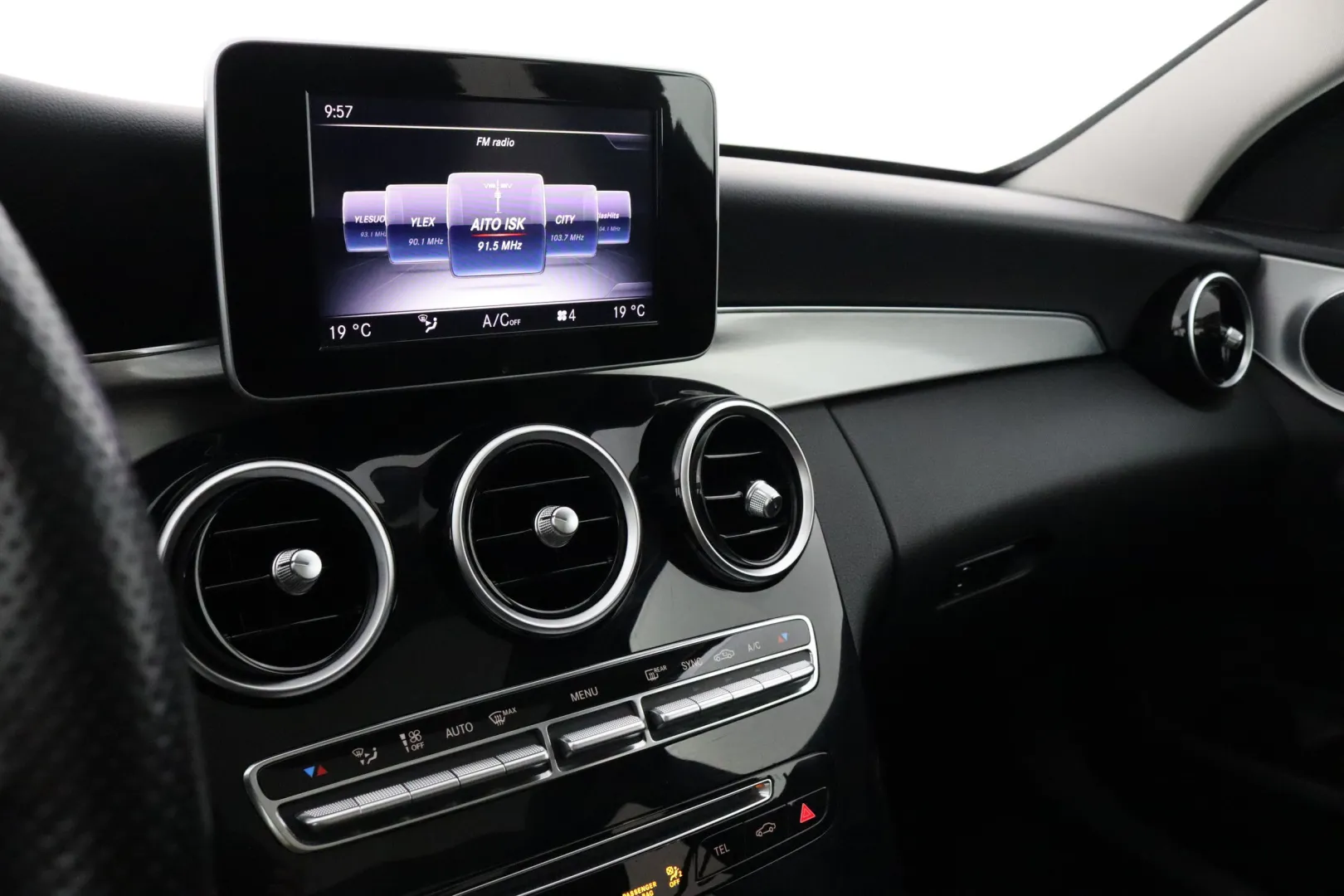 MERCEDES-BENZ C YKU-442 carousel image