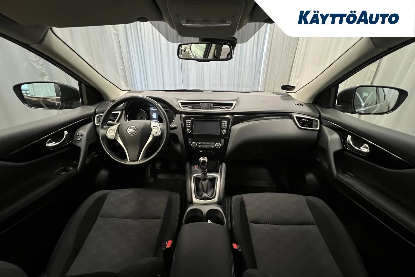 NISSAN Qashqai JKN-584 carousel image