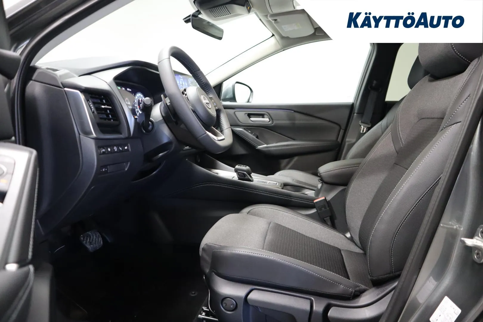 Nissan Qashqai GRJ-421 carousel image