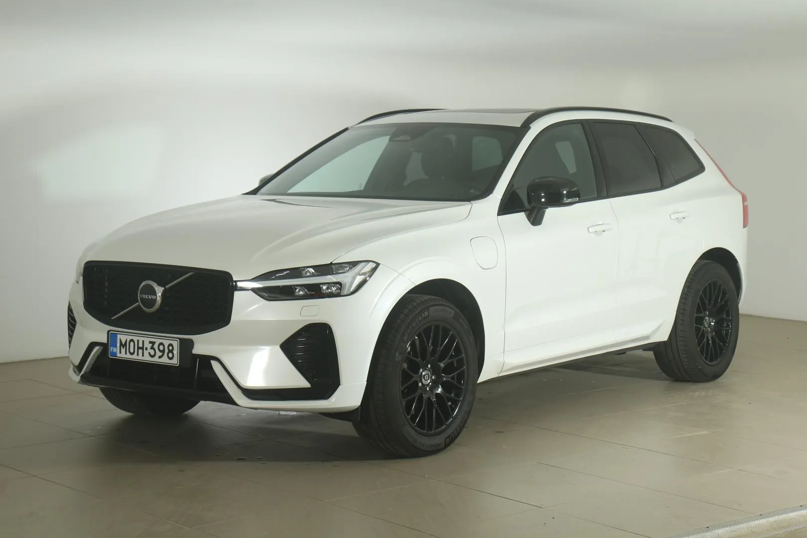 VOLVO XC60 MOH-398 carousel image
