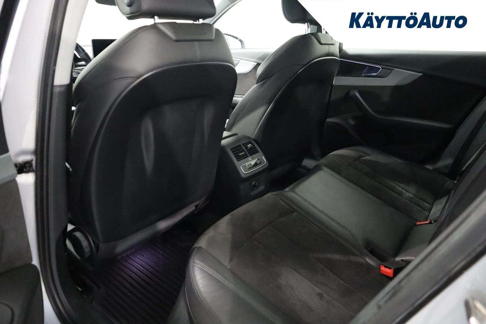 AUDI A4 KNS-629 carousel image