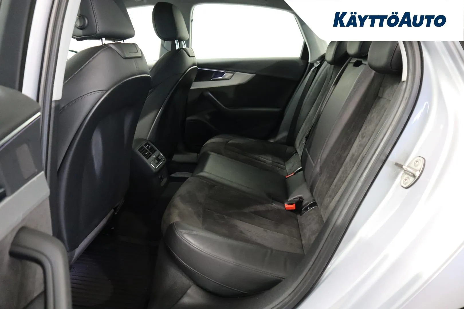 AUDI A4 KNS-629 carousel image