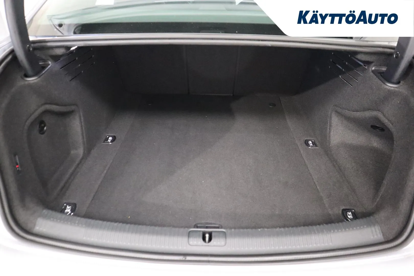 AUDI A4 KNS-629 carousel image