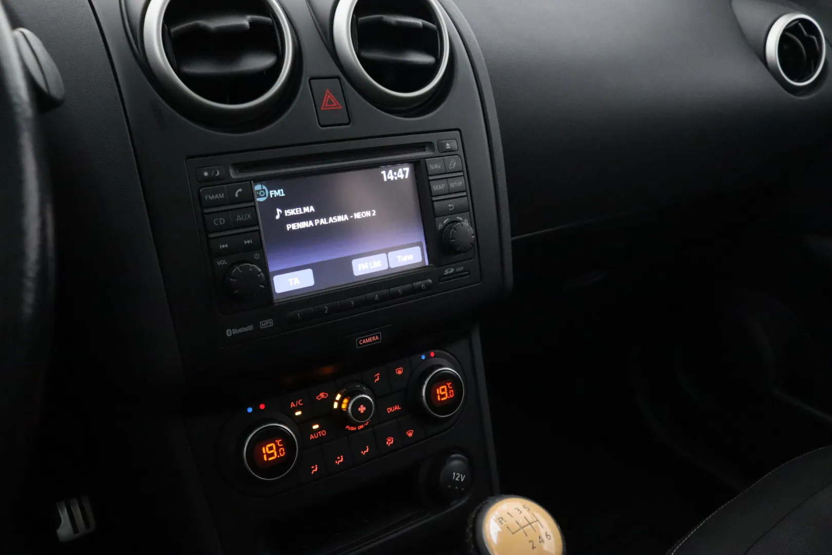 NISSAN Qashqai+2 SLA-422 carousel image