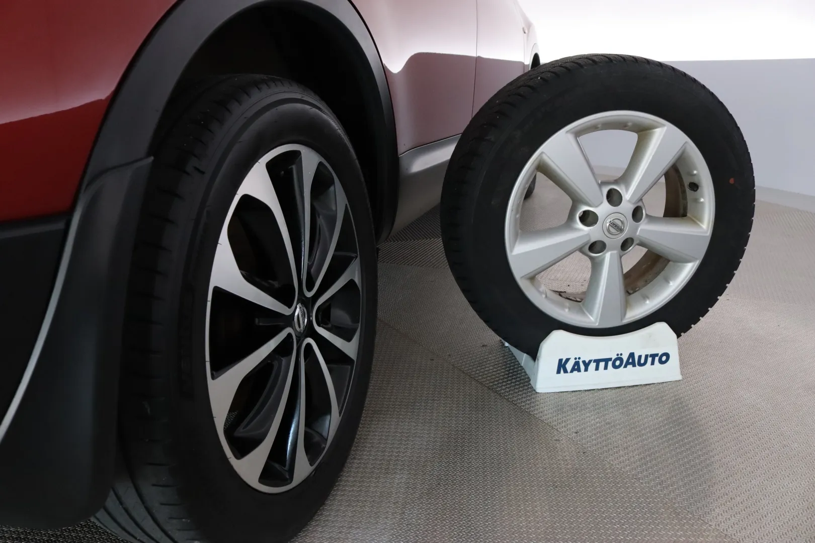 NISSAN Qashqai+2 SLA-422 carousel image