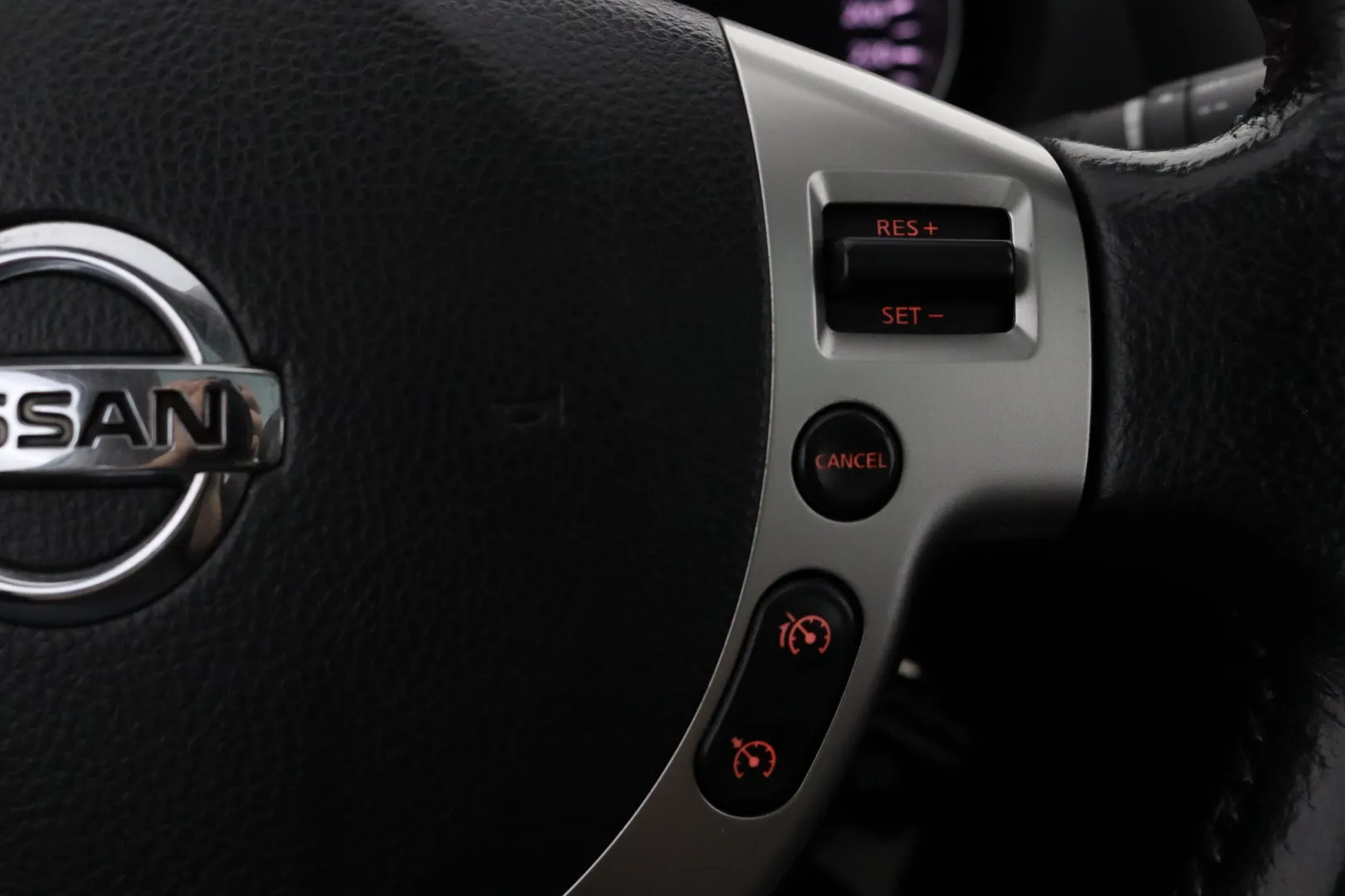 NISSAN Qashqai+2 SLA-422 carousel image