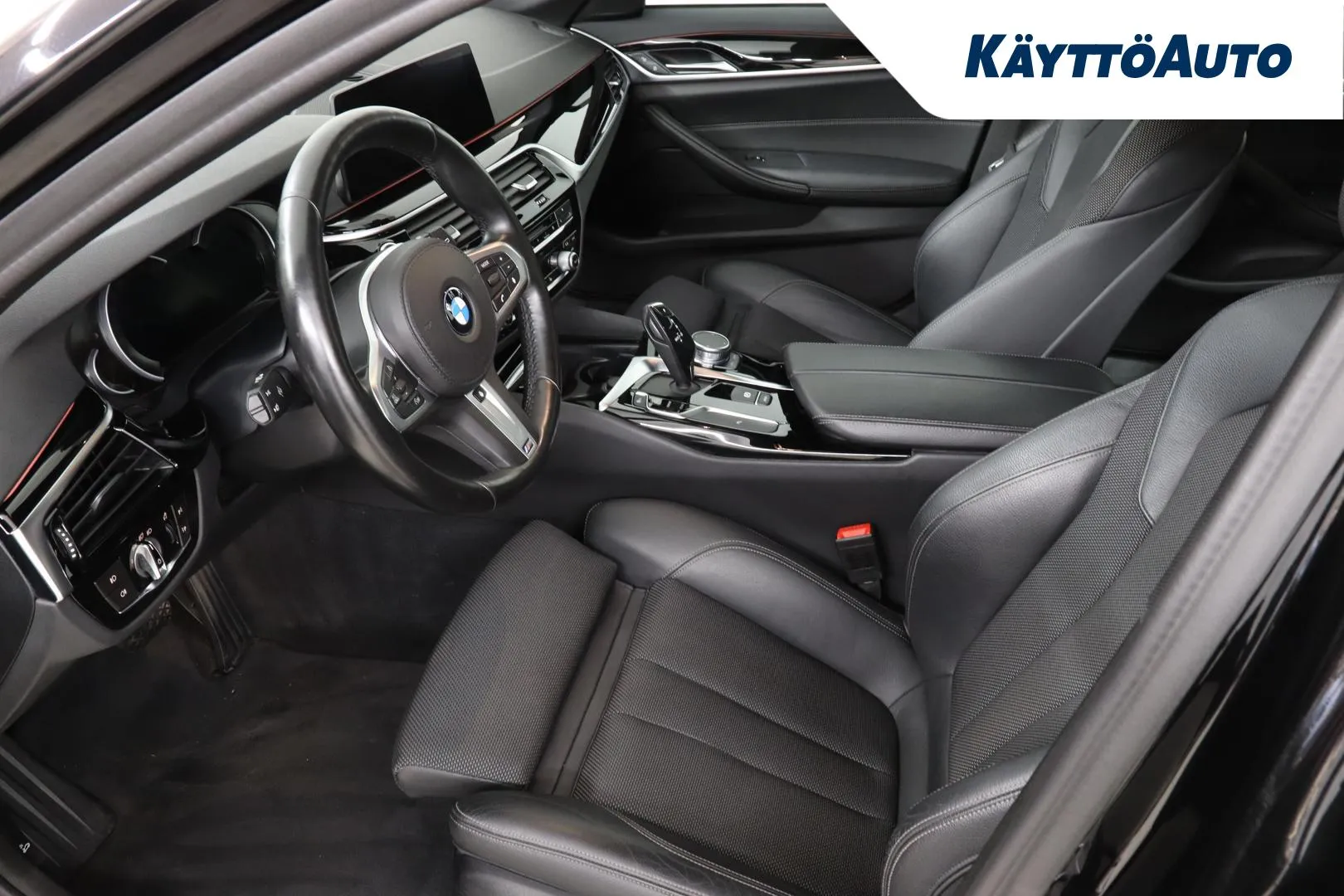 BMW 520 GNG-861 carousel image