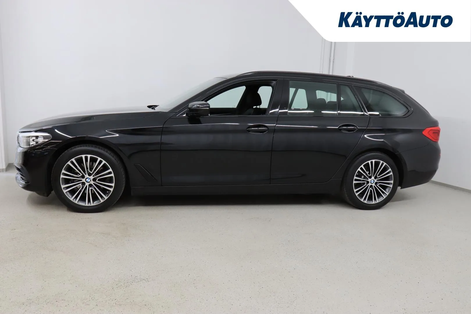 BMW 520 GNG-861 carousel image