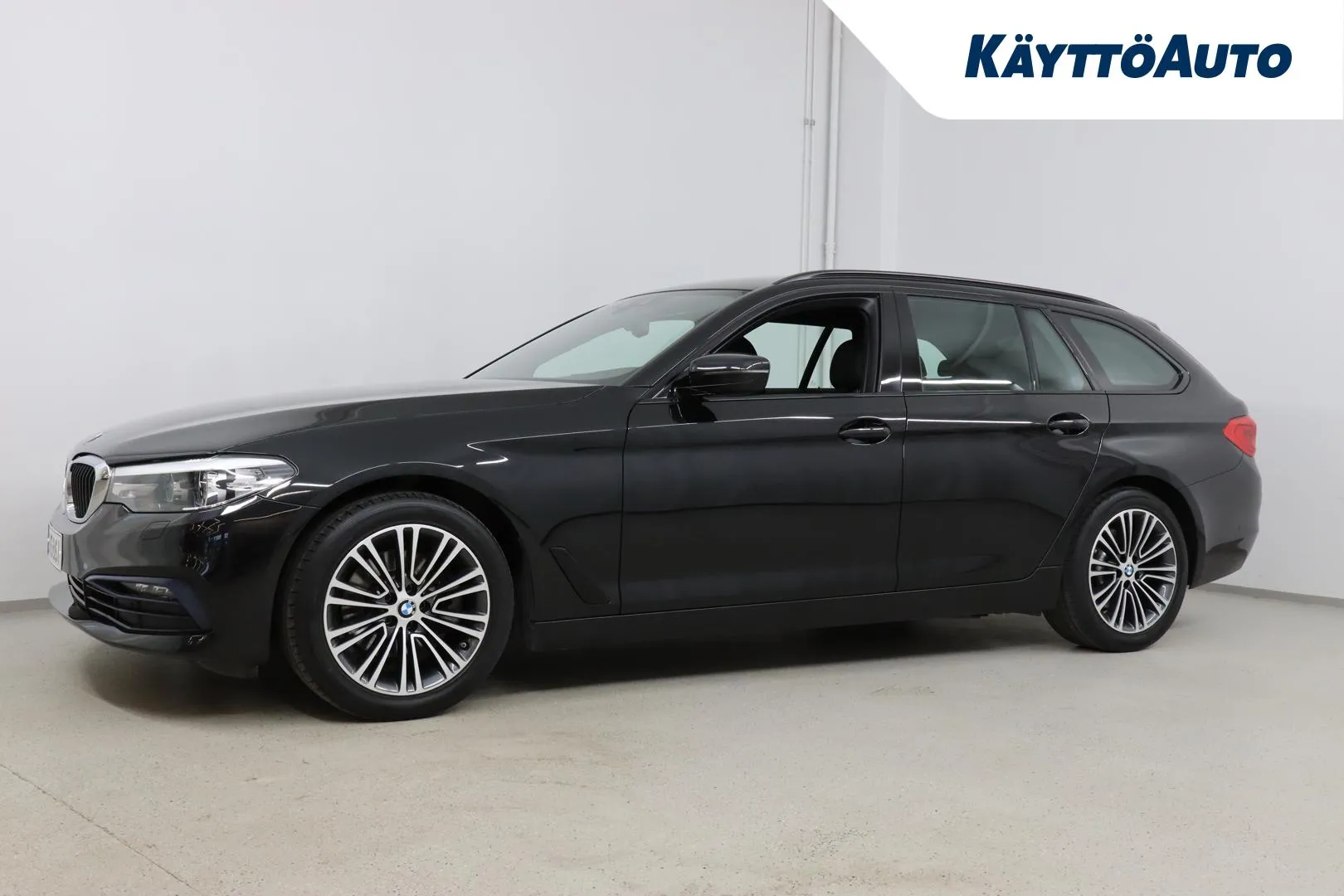 BMW 520 GNG-861 carousel image
