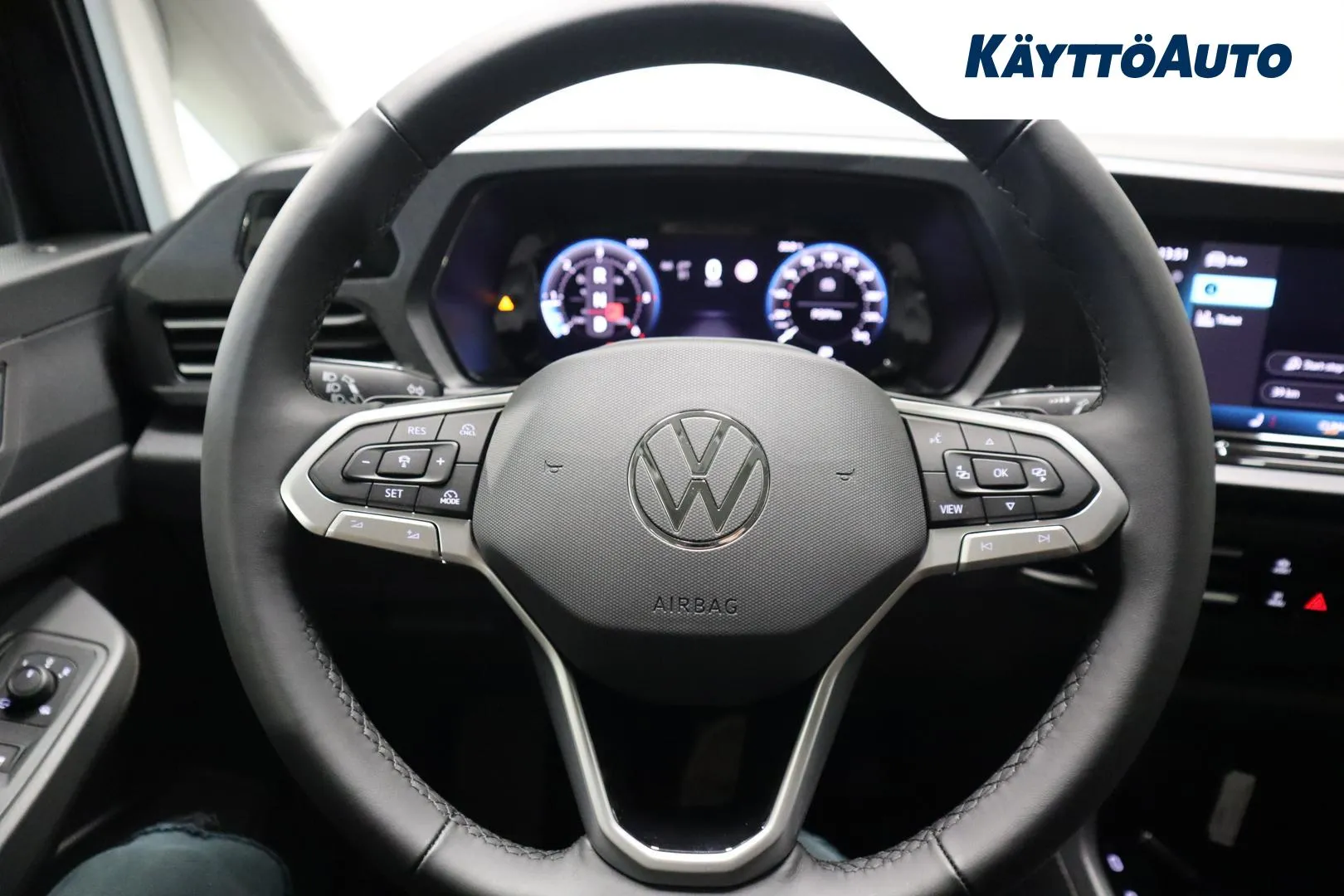 Volkswagen Caddy Maxi JOC-394 carousel image