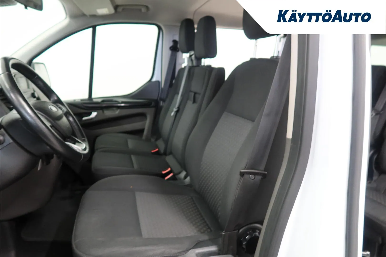 Ford Tourneo Custom ETH-287 carousel image