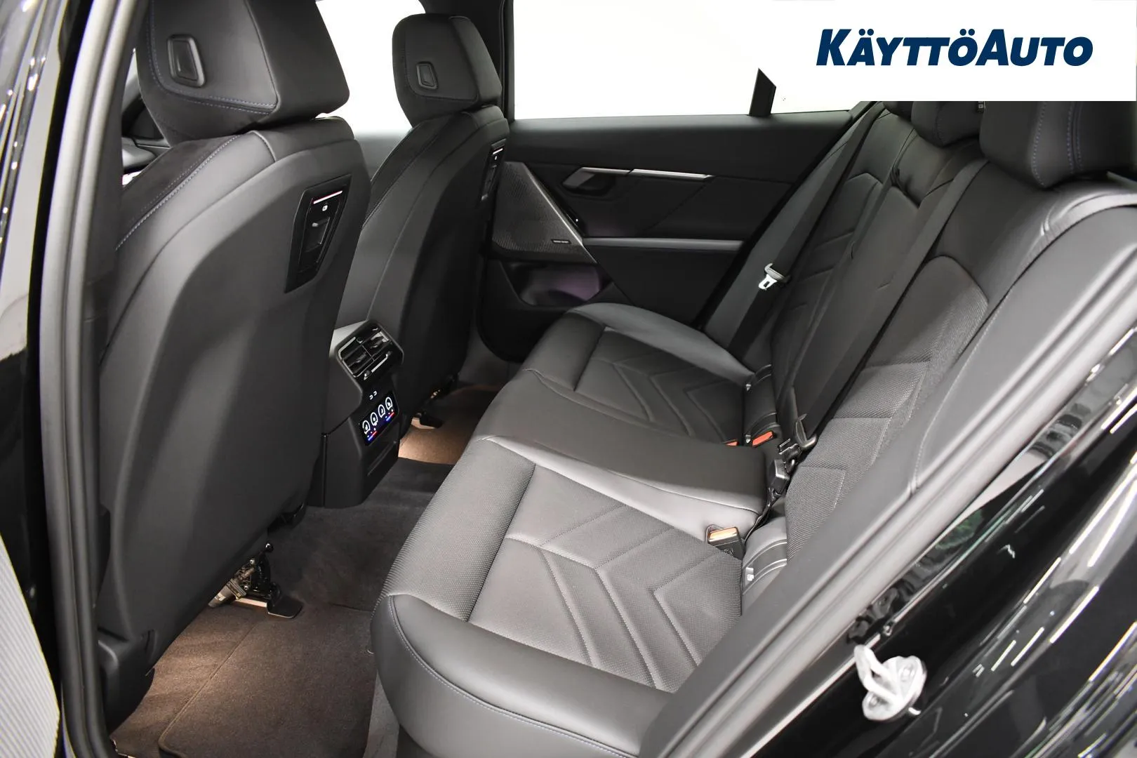BMW 530e GRJ-751 carousel image