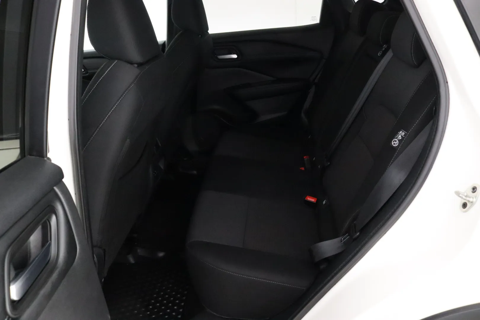 NISSAN Qashqai SOU-476 carousel image