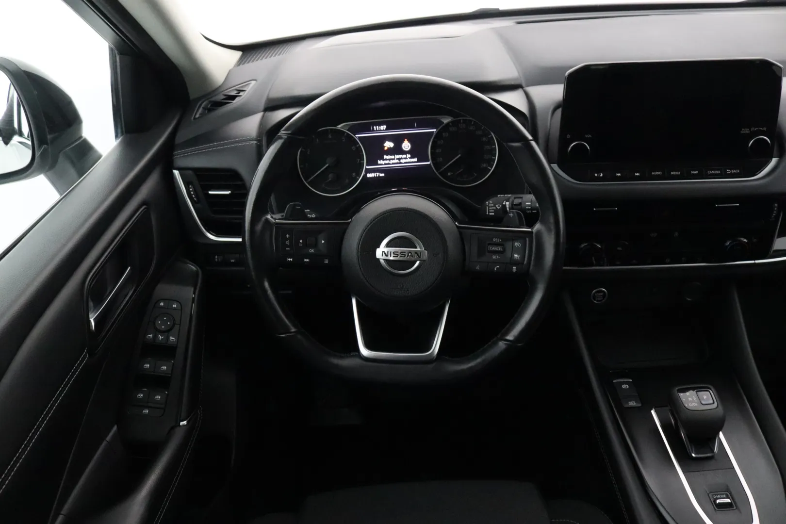 NISSAN Qashqai SOU-476 carousel image