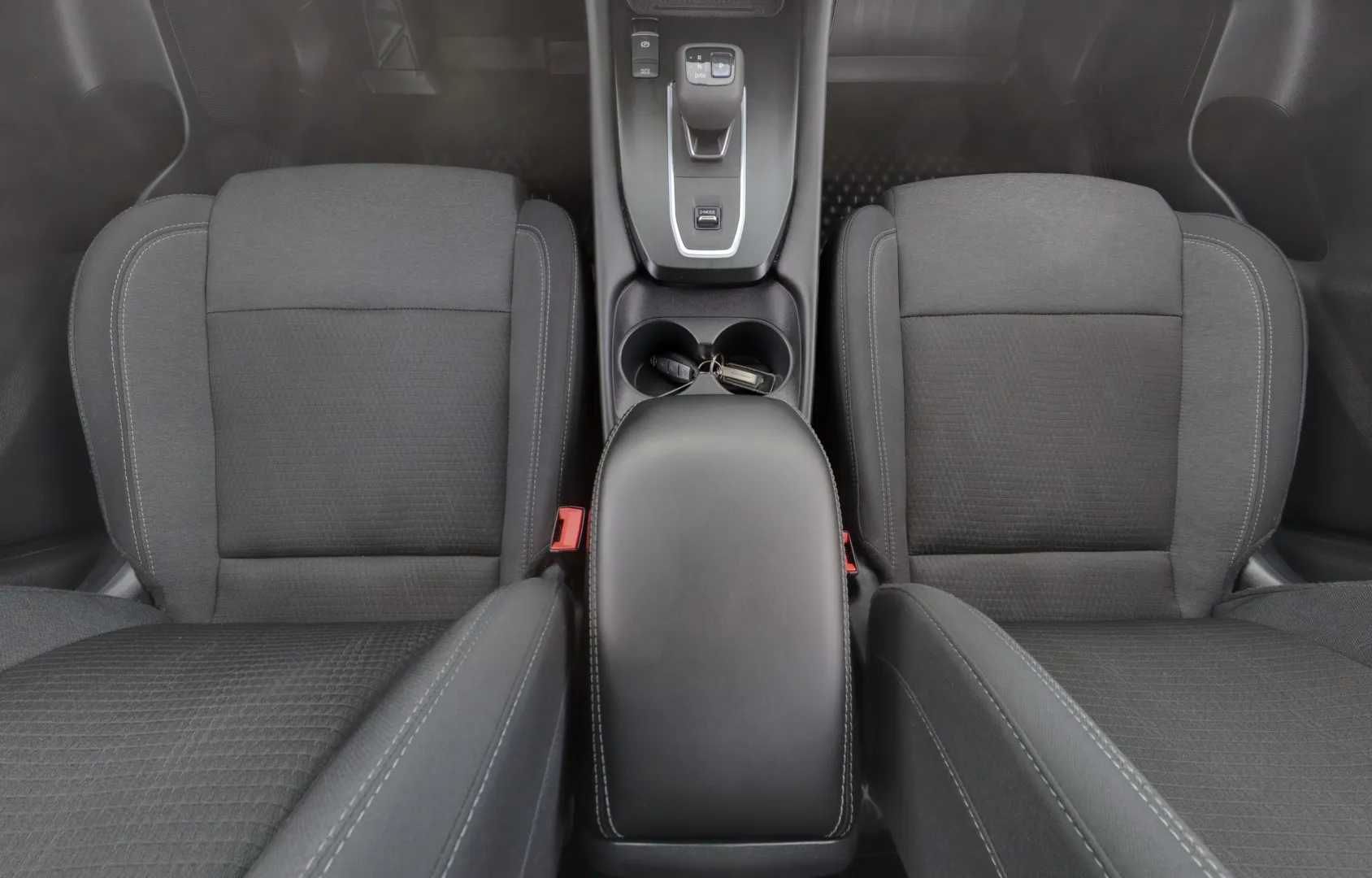NISSAN Qashqai SOU-476 carousel image
