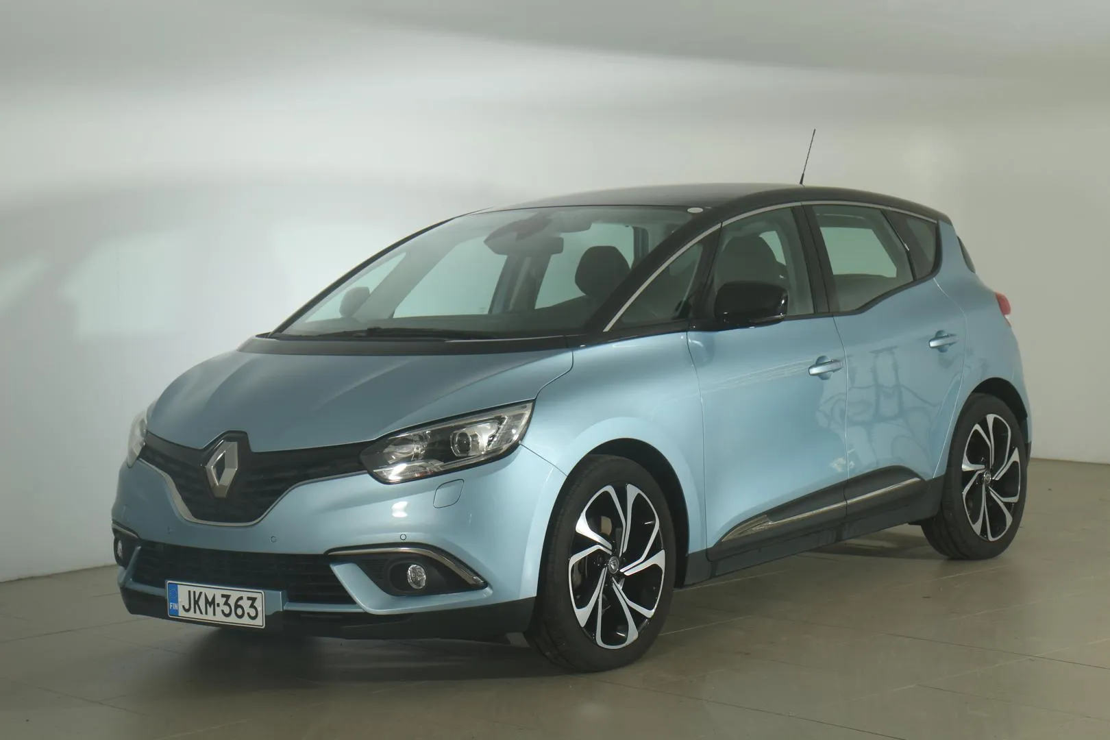 RENAULT Scenic JKM-363 carousel image