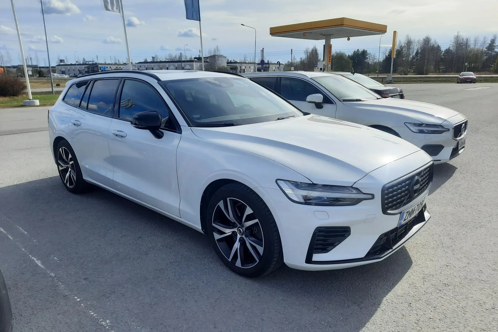 VOLVO V60 ZMN-709 carousel image