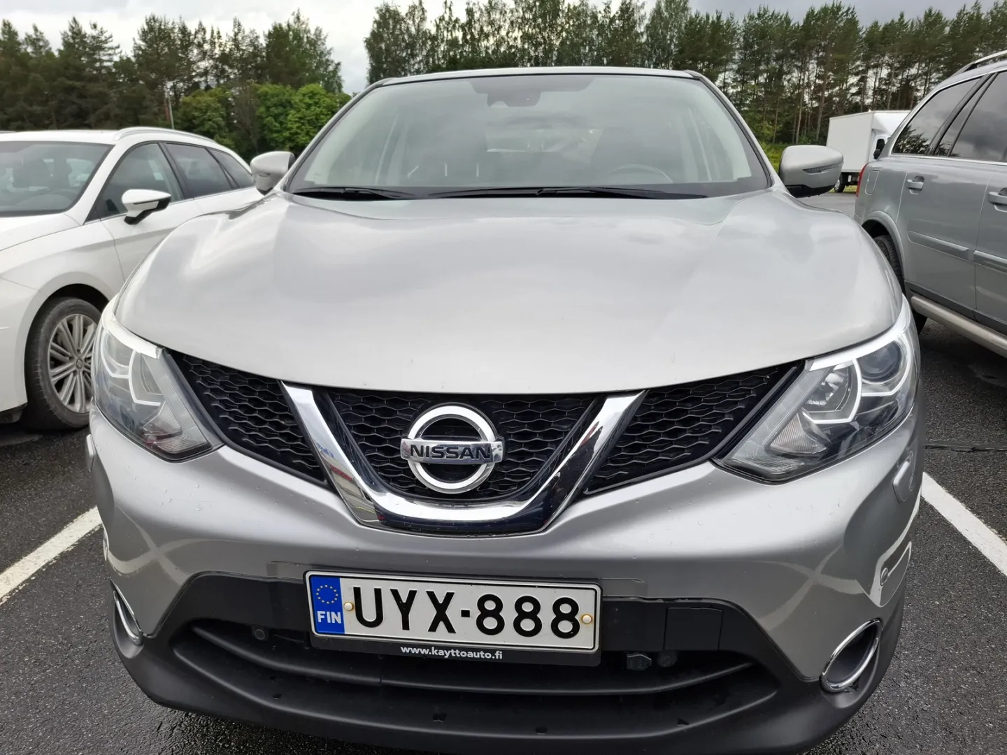 NISSAN Qashqai UYX-888 carousel image