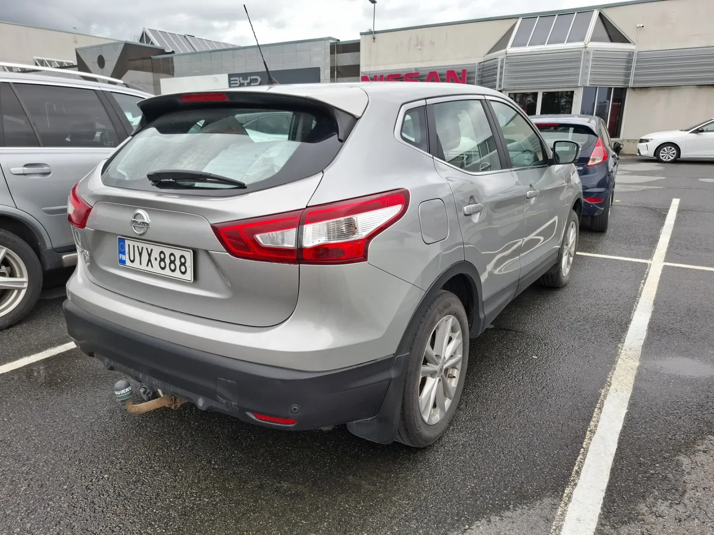 NISSAN Qashqai UYX-888 carousel image