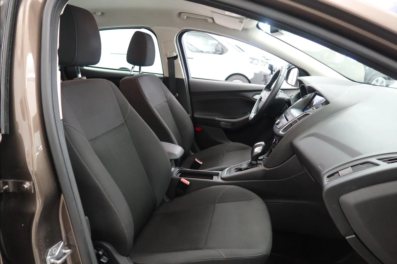 FORD Focus BUV-115 carousel image