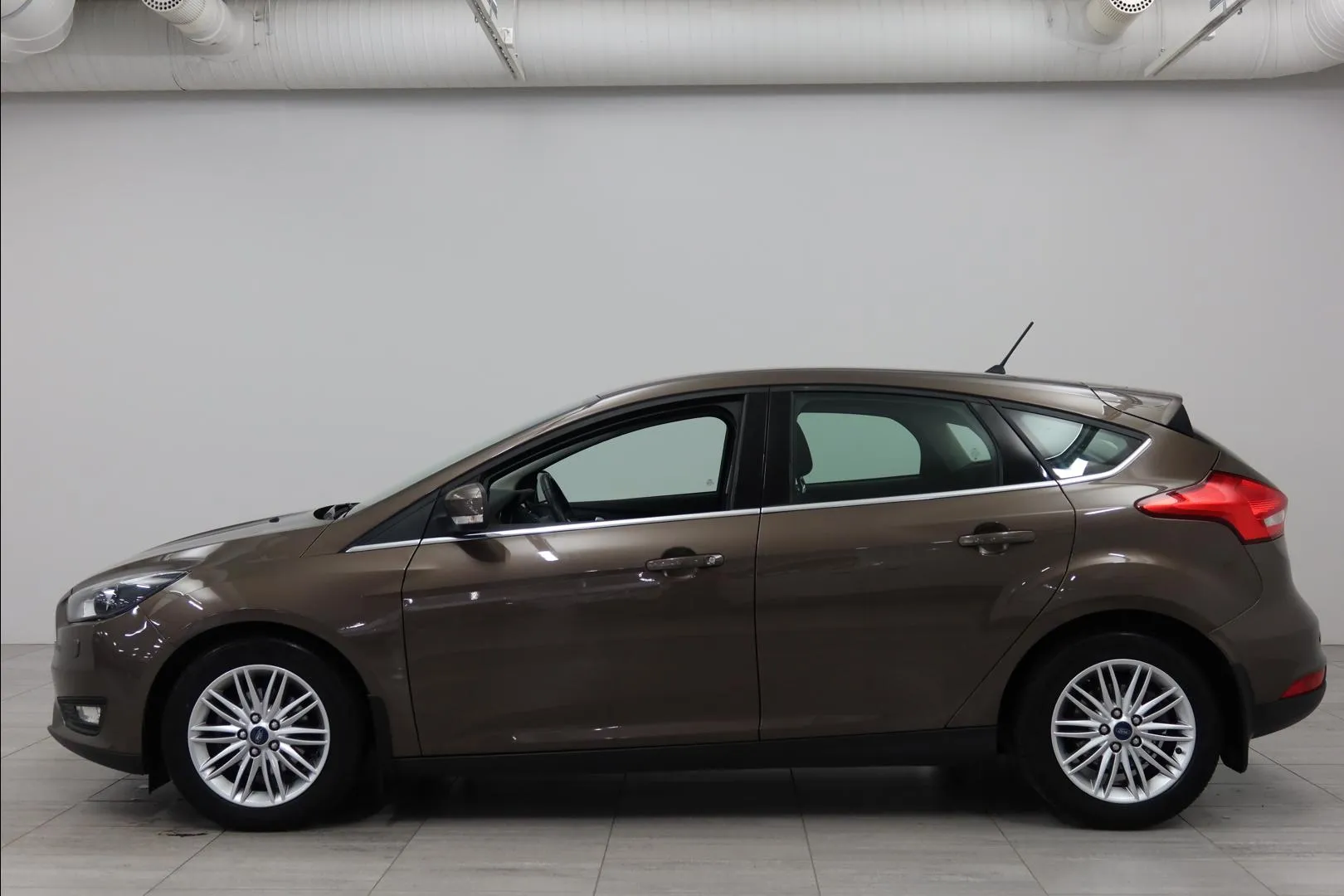 FORD Focus BUV-115 carousel image